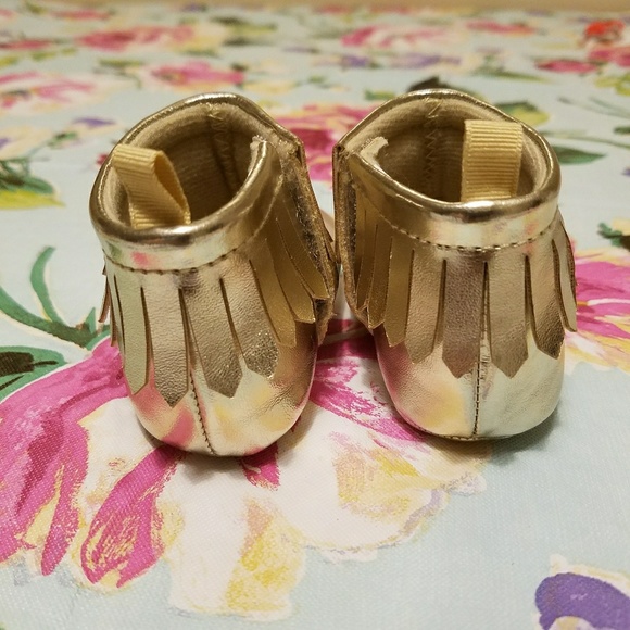 Gymboree Gold Crib Shoes, size 2 - Picture 4 of 6